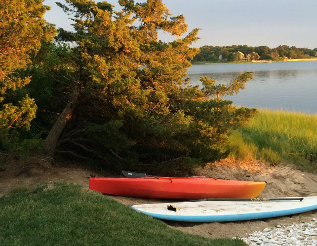 Kayak. Kayaking. Kayaking is one of the best activities to do during summer. #kayaking #kayak