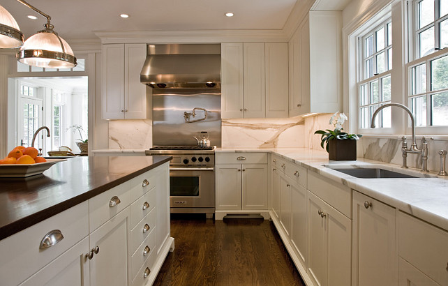 Kitchen Benjamin Moore Super White. Benjamin Moore Super White Kitchen. Benjamin Moore Super White. #BenjaminMooreSuperWhite #BenjaminMoore #SuperWhite Dalia Kitchen Design.