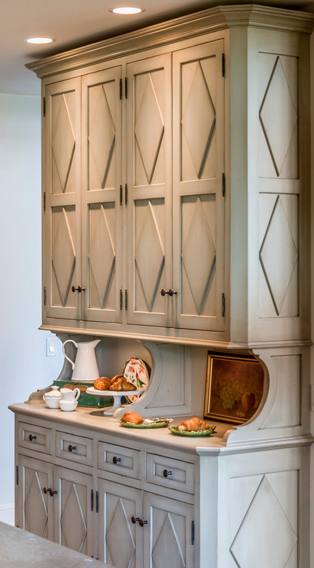 Kitchen Hutch cabinet. Dining Room kitchen Hutch cabinet. Hutch with diamond doors, custom designed hutch ends, wood counter to match. #Kitchen #Hutch #HutchCabinet Past Basket Design.