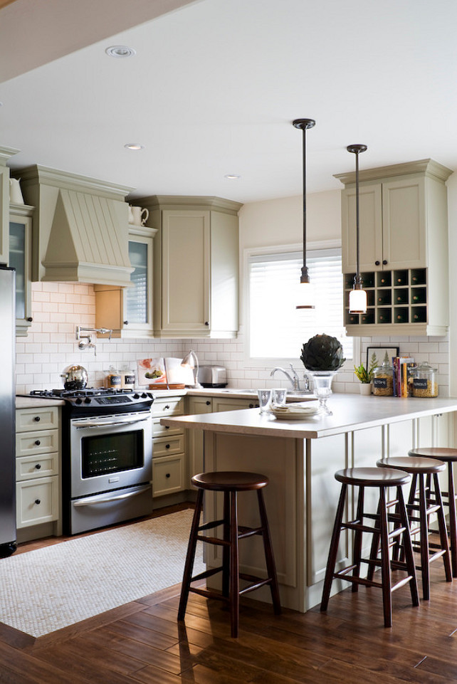 Kitchen Layout. Small Kitchen Layout Ideas. Cottage Kitchen Layout. Small kitchen cabinet layout #Kitchen #Layout #SmallKitchenLayout #KitchenLayout Toronto Interior Design Group. Yanic Simard.