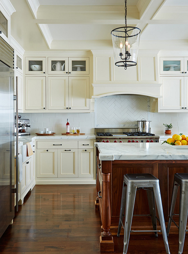 Kitchen. Off-White Kitchen. Off-White Kitchen Cabinet Paint Color. Off-White Kitchen Paint. Off-White Kitchen Cabinets. #OffWhiteKitchen #OffWhiteKitchenPaintColor #OffWhiteKitchenCabinet Lorin Hill, Architect.