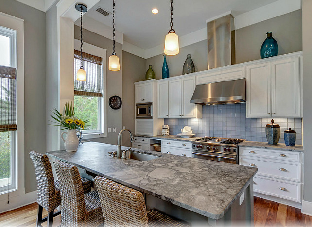 Kitchen. Small Kitchen Ideas. Great cabinet design for small kitchen. #SmallKitchen #SmallKitchenIdeas #SmallKitchenDesign #Cabinet
