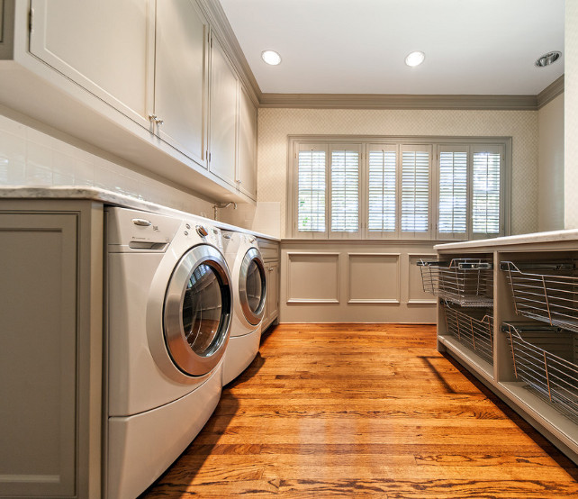 Laundry Room. Laundry room Reno Ideas. Laundry Room Cabinet. Laundry Room Island. Laundry Room Storage #LaundryRoom Mobili Martini