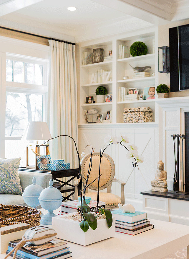 Living Room Built-in Bookcase. Living Room Built-in Bookcase Decor. #LivingRoom #Builtin #Bookcase #Decor Brookes and Hill Custom Builders.