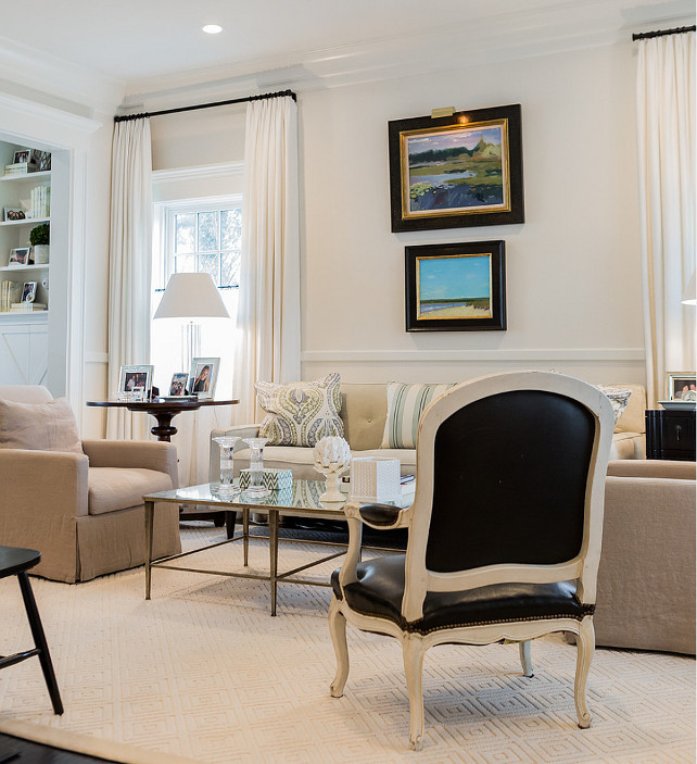 Living Room. Black and white and linen. #LivingRoom Brookes and Hill Custom Builders.