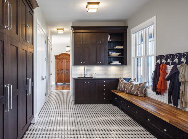 Mudroom. Mudroom Cabinetry. Mudroom Cabinetry Ideas. #Mudroom #MudroomCabinet #MudroomCabinetry Astro Design Center.