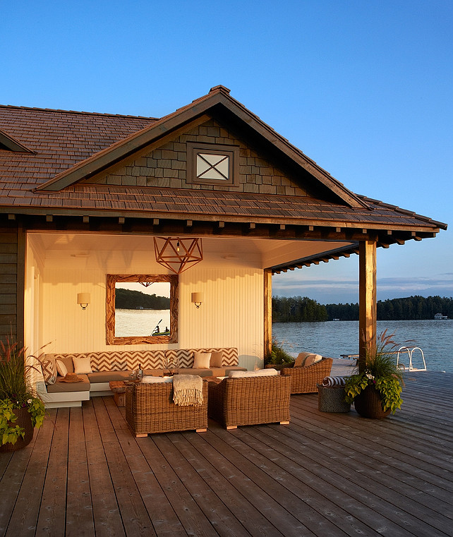 Muskoka Lakeside House. #Muskoka #LakesideHouse #LakeHouse Anne Hepfer Designs.