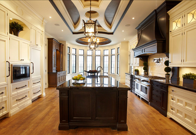 Transitional Kitchen. Inspiring Transitional Kitchen. #Transitional #Kitchen #Interiors 