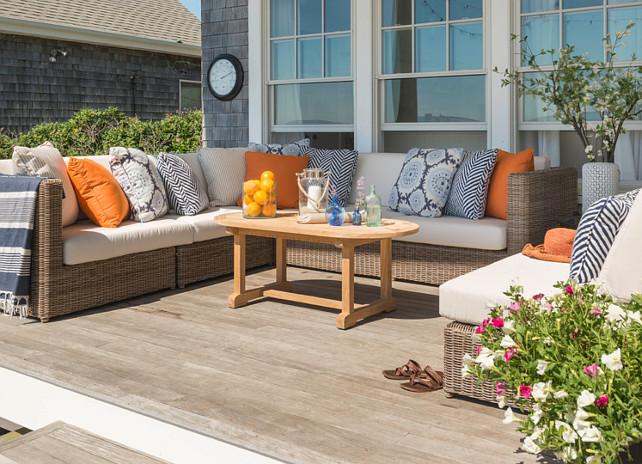Patio Decor Ideas. Easy and relaxed patio decor. #Patio #PatioDecor Kate Jackson Design.