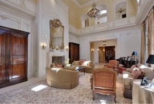 French Inspired Chateau - Home Bunch Interior Design Ideas