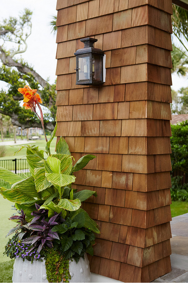 Planter Ideas. How to choose the right plants for your patio or porch planters. #Planters #plants #gardens #gardening #tips Cronk Duch Architecture.