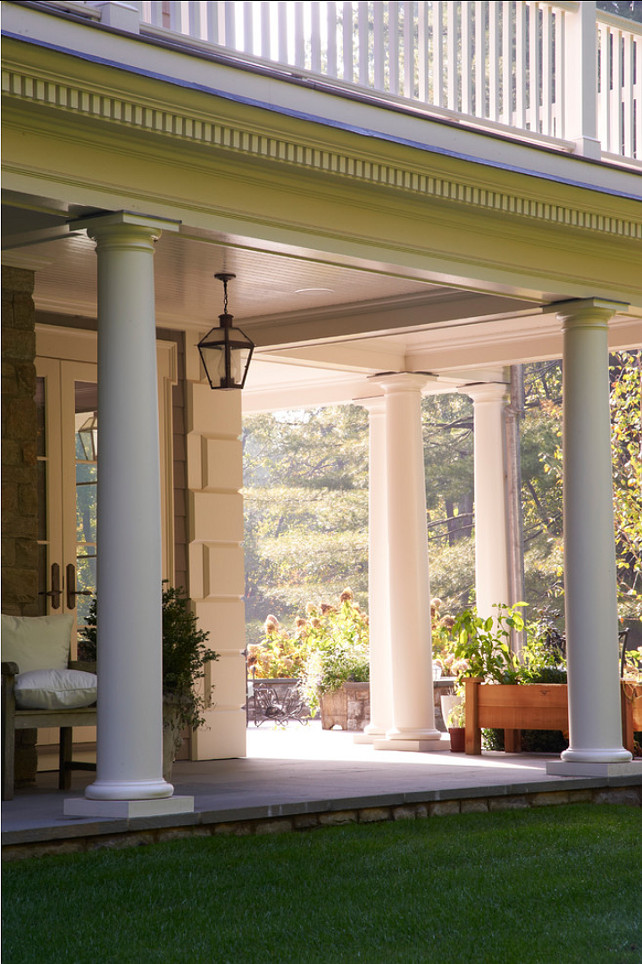 Porch Design Ideas. This is how a perfect porch looks like! It invites you in. #Porch #Outdoors #patio #HomeDecor