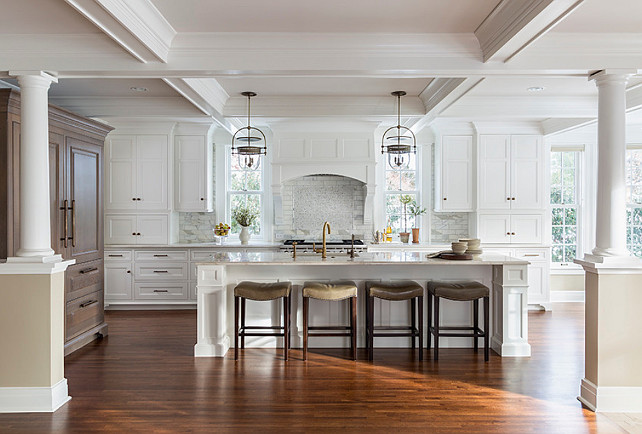 Quartzite. Bianca Perla Quartzite. Quartzite Countertop. The counter top is Bianca Perla Quartzite. #Quartzite #Countertop #BiancaPerlaQuartzite Casa Verde Design