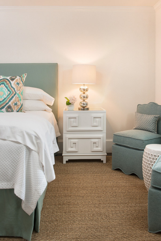 Seagrass Rug. Bedroom Seagrass Rug #SeagrassRug Ben Gebo Photography. Annsley Interiors.