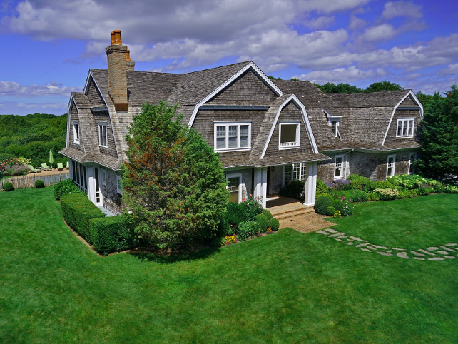 Shingle Home. Hamptons Shingle Home #HamptonsShingleHome #ShingleHome Via Sotheby's Homes