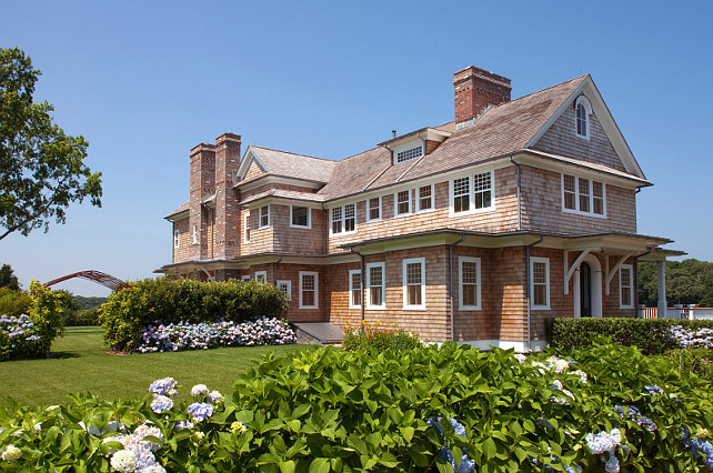 Shingle Houses. Shingle style Houses. Beach shingle style homes. #ShingleHouses #ShingleHomes #BeachShingleHomes John Hummel & Associates.