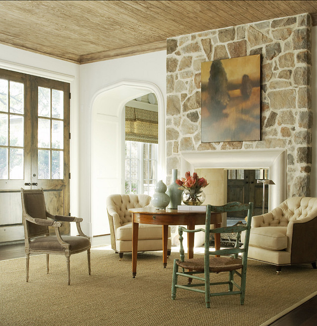 Sitting Area. Cozy sitting area. This sitting area is perfect for an afternoon tea. #SittingArea #Interiors