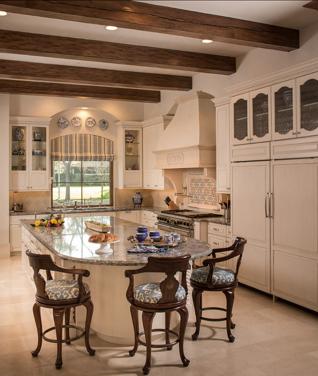 Kitchen. European Inspired Kitchen. Great European kitchen. #Kitchen #EuropeanKitchen #Traditional