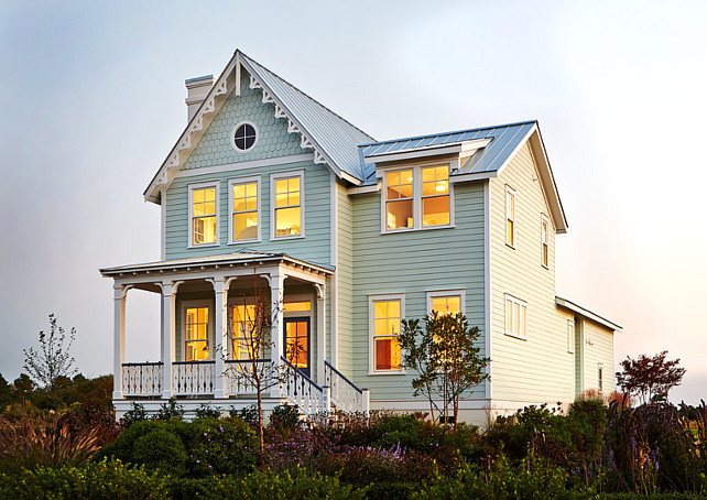 Traditional Home Exterior. Traditional Home Exterior Ideas. Coastal Traditional Home Exterior. #TraditionalHomeExterior Allison Ramsey Architects.