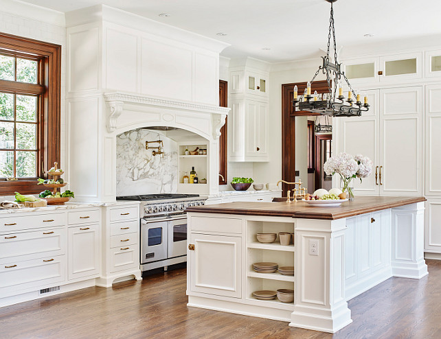 Traditional Kitchen. Traditional Kitchen Design. Traditional White Kitchen. Traditional White Kitchen Design. #Traditional #Kitchen #TraditionalKitchen JackBilt Homes.