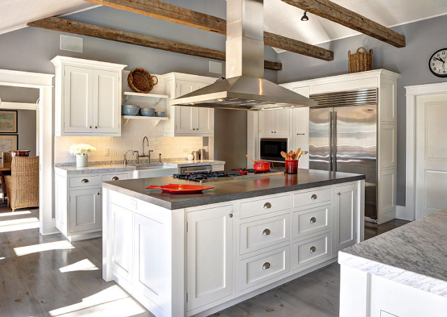 White Dove Kitchen Cabinet. Benjamin Moore White Dove OC-17. Benjamin Moore White Dove. Benjamin Moore White Dove Kitchen. Benjamin Moore White Dove Cabinet. Benjamin Moore White Dove Kitchen Cabinet. #BenjaminMooreWhiteDove #BenjaminMoorePaintColors 