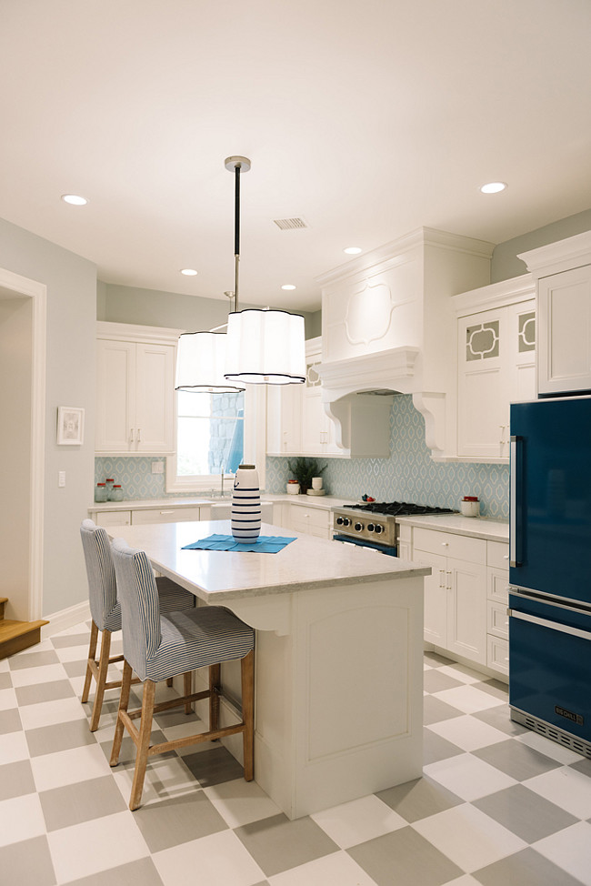 White Dove OC-17. Kitchen White Dove OC-17. Kitchen Cabinet Benjamin Moore White Dove OC-17. #BenjaminMooreWhiteDoveOC17 #kitchen #Cabinet #BenjaminMoorePaintColor