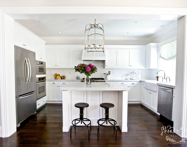 White Kitchen. Lantern Kitchen Ideas. Lantern Pendant above kitchen island. #Kitchen #Lantern #LanternPendant #KitchenIsland Studio McGee.