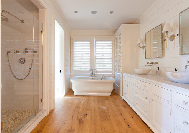 Wood Floor Bathroom. Wide Plank wood floor bathroom. The wide plank floors in this bathroom is newly sawn white oak. #Bathroom #WideplankFloors #BathroomFloors #WoodFloorBathroom