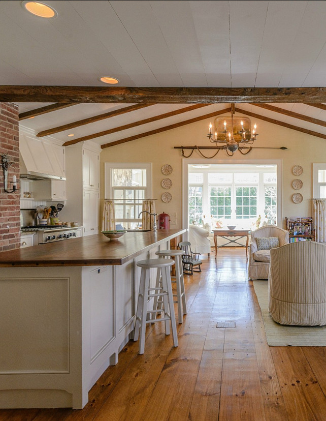 French Inspired Kitchen. I am in love with this French country kitchen. #FrenchCountry #Kitchen