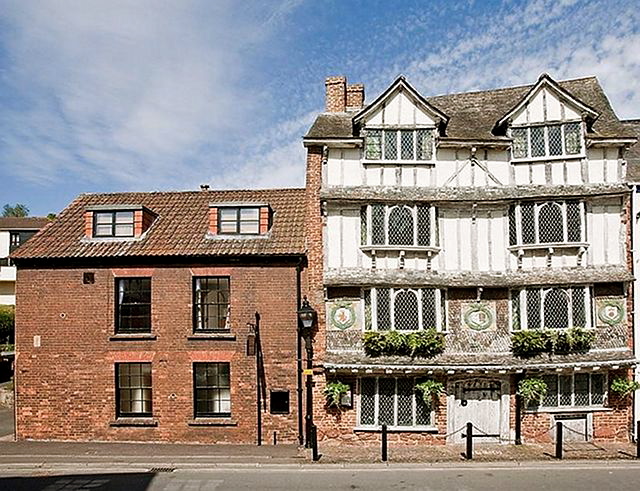 Impressive 16th Century Tudor House Home Bunch Interior